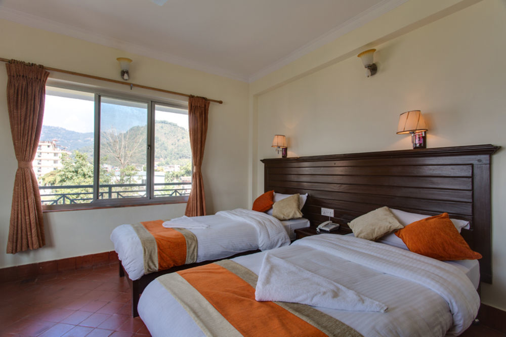 Hotel Lake Star Похара Екстериор снимка