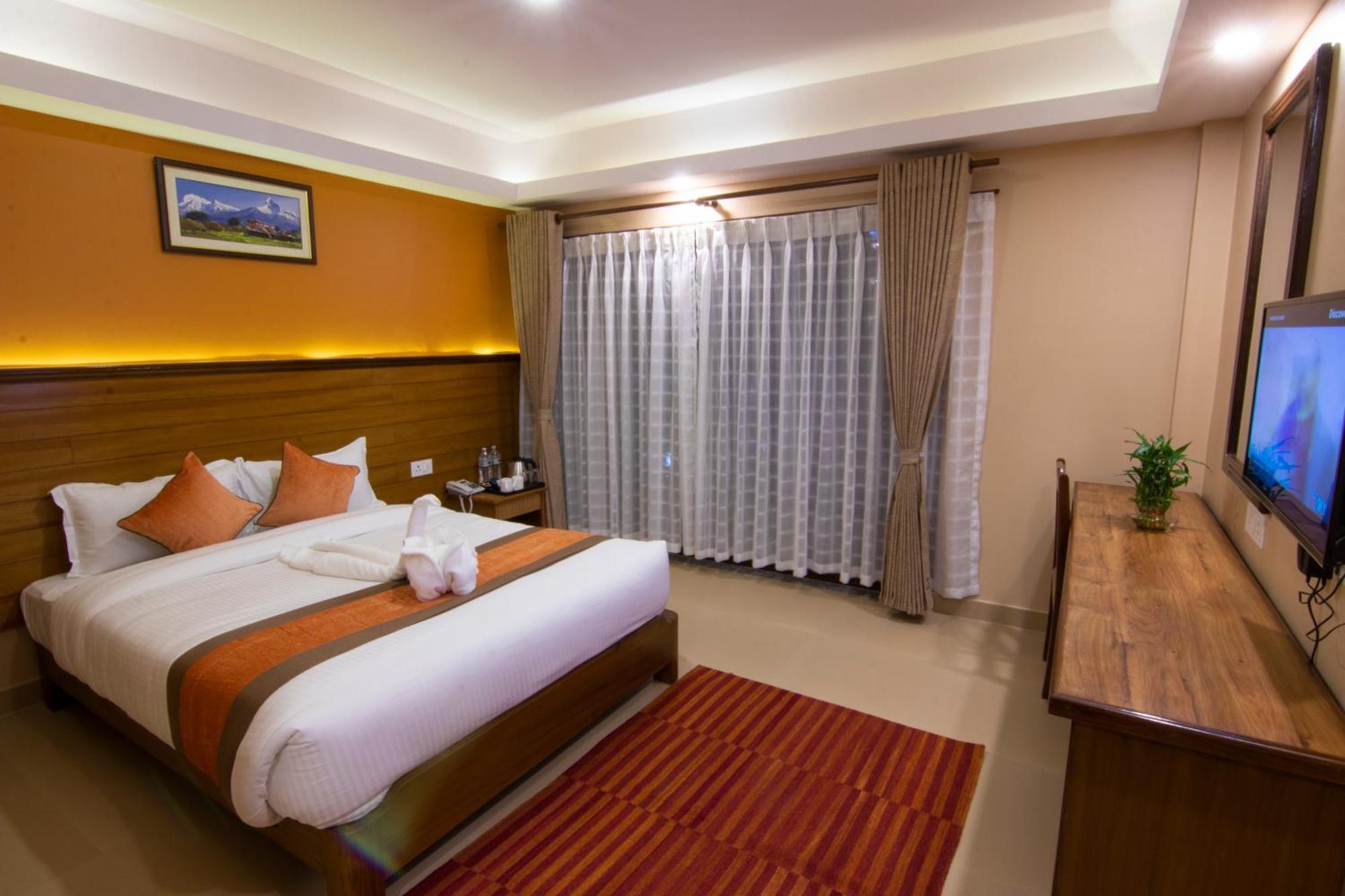 Hotel Lake Star Похара Екстериор снимка